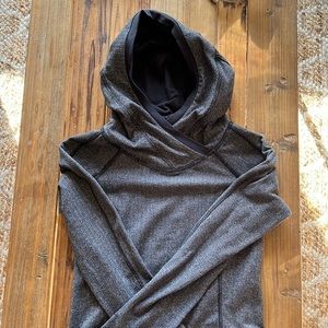 lululemon hoodie size 4